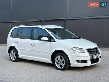 Авто Volkswagen Touran 2009 № 8653870