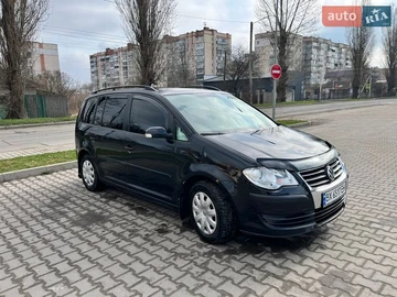 Авто Volkswagen Touran 2009 № 8654218