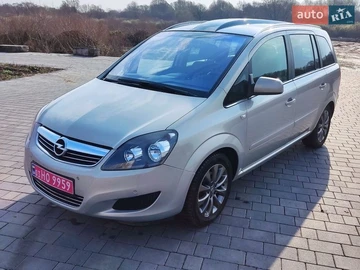 Авто Opel Zafira 2010 № 8654225