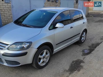 Авто Volkswagen Golf 2005 № 8654290