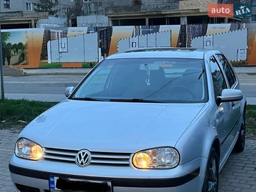Авто Volkswagen Golf 2000 № 8654517