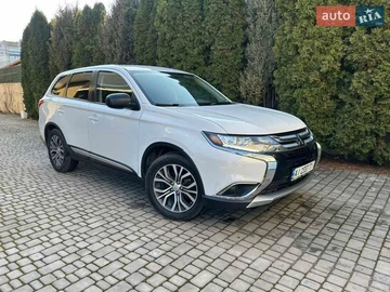 Авто Mitsubishi Outlander 2017 № 8654621