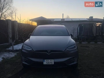 Авто Tesla Model X 2018 № 8654776