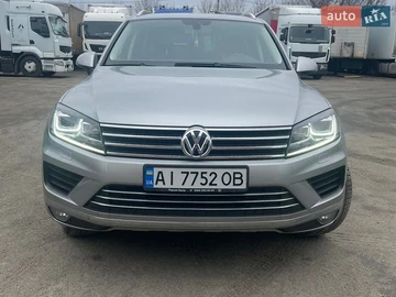 Авто Volkswagen Touareg 2014 № 8654801