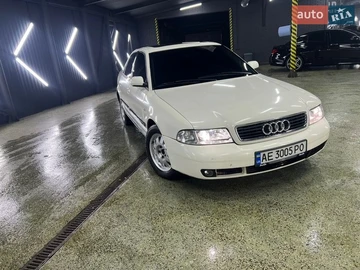 Авто Audi A4 1999 № 8654861