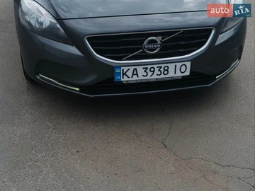 Авто Volvo V40 2013 № 8654905