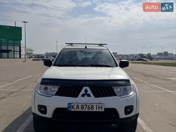 Авто Mitsubishi Pajero Sport 2012 № 8655042