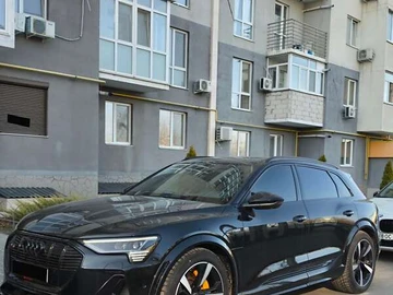 Авто Audi E-Tron S 2022 № 8655094