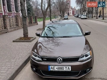 Авто Volkswagen Jetta 2012 № 8655344