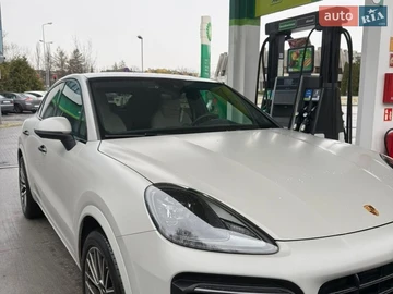 Авто Porsche Cayenne 2023 № 8655789