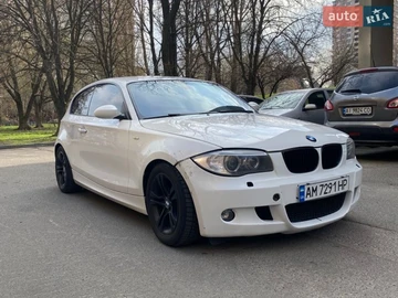 Авто BMW 1 Series 2007 № 8655903