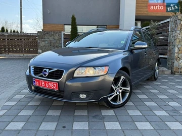 Авто Volvo V50 2012 № 8655924
