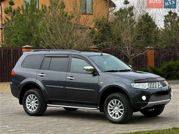 Авто Mitsubishi Pajero Sport 2012 № 8656122