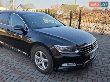 Авто Volkswagen Passat 2015 № 8656136