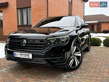 Авто Volkswagen Touareg 2019 № 8656244