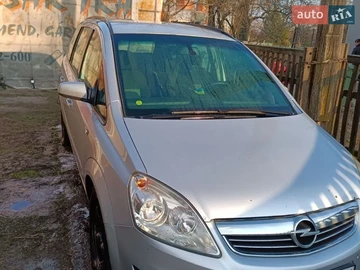 Авто Opel Zafira 2009 № 8656500
