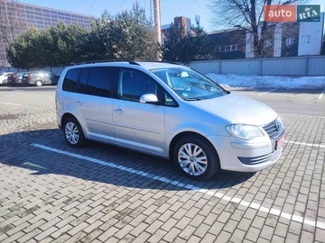 Авто Volkswagen Touran 2008 № 8656519