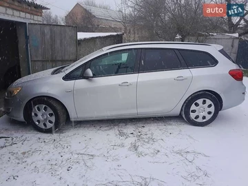Авто Opel Astra 2012 № 8656521