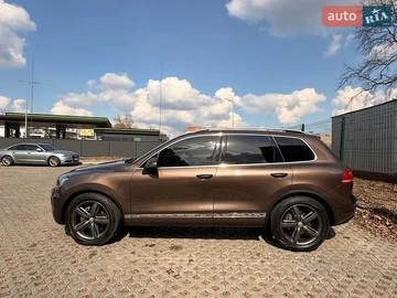 Авто Volkswagen Touareg 2010 № 8657067