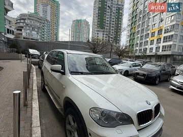 Авто BMW X5 2010 № 8657090