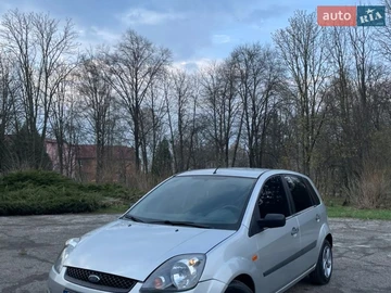 Авто Ford Fiesta 2007 № 8657305