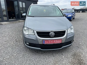 Авто Volkswagen Touran 2010 № 8657530
