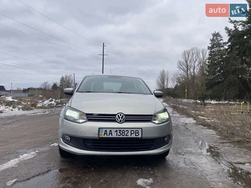 Авто Volkswagen Polo 2011 № 8657542
