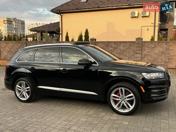 Авто Audi Q7 2017 № 8657846