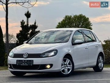 Авто Volkswagen Golf 2010 № 8658016