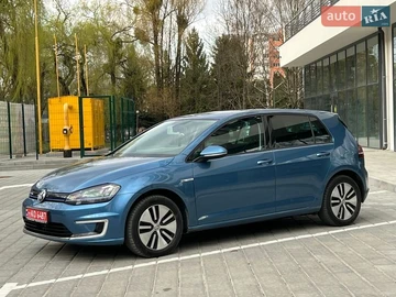 Авто Volkswagen E-Golf 2015 № 8658019