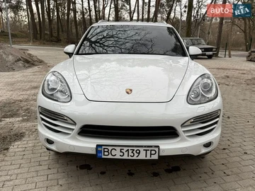 Авто Porsche Cayenne 2012 № 8658040