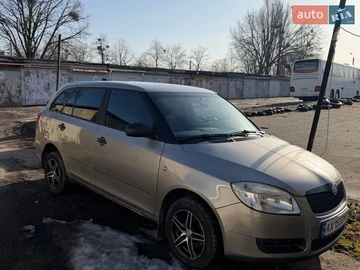 Авто Skoda Fabia 2008 № 8658185