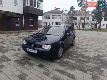 Авто Volkswagen Golf 2000 № 8658188