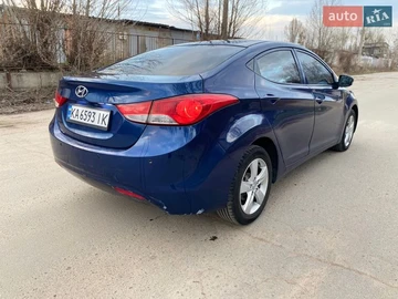 Авто Hyundai Elantra 2012 № 8658195