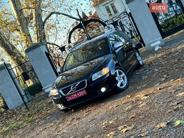 Авто Volvo V50 2012 № 8658215