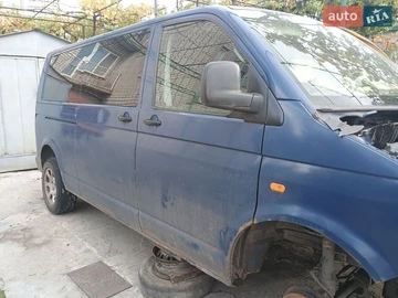Авто Volkswagen Transporter 2004 № 8658463