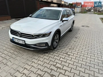 Авто Volkswagen Passat Alltrack 2019 № 8659262