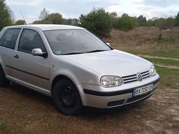 Авто Volkswagen Golf 2001 № 8659334