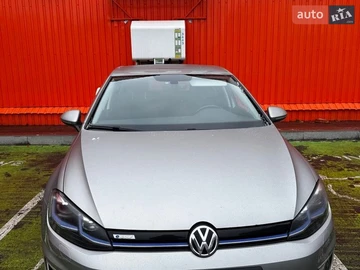 Авто Volkswagen E-Golf 2018 № 8659628