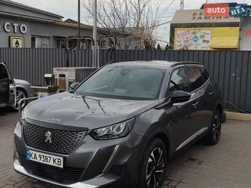 Авто Peugeot 2008 2023 № 8659893