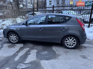 Авто Hyundai I30 2010 № 8660148