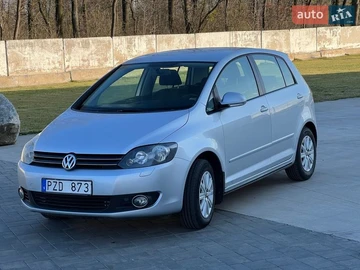Авто Volkswagen Golf Plus 2010 № 8660169