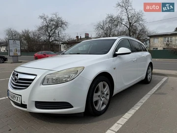 Авто Opel Insignia 2010 № 8660177