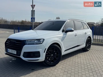 Авто Audi Q7 2016 № 8660498
