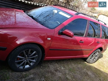 Авто Volkswagen Golf 2000 № 8660734