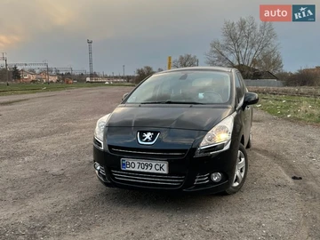 Авто Peugeot 5008 2010 № 8660904