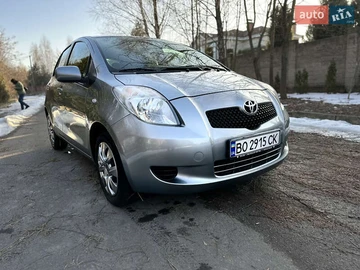 Авто Toyota Yaris 2007 № 8660908