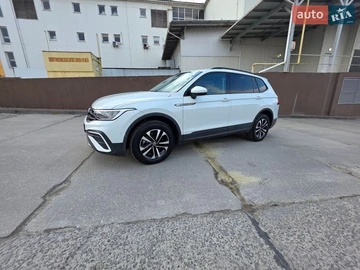 Авто Volkswagen Tiguan Allspace 2022 № 8661322