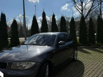 Авто BMW 1 Series 2005 № 8661329