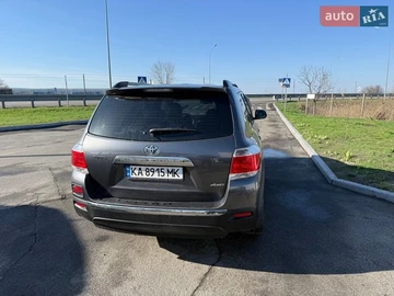 Авто Toyota Highlander 2013 № 8661889